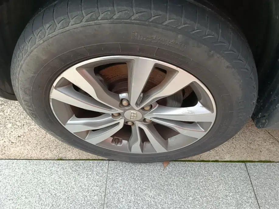Geely Auto Emgrand X7 Sport 2016 1.8TD Automatic ZhiZun Version — миниатюра 10