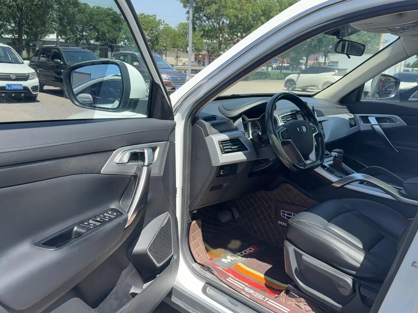Geely Auto Emgrand X7 Sport 2016 1.8TD Automatic ZhiShang Model — миниатюра 9