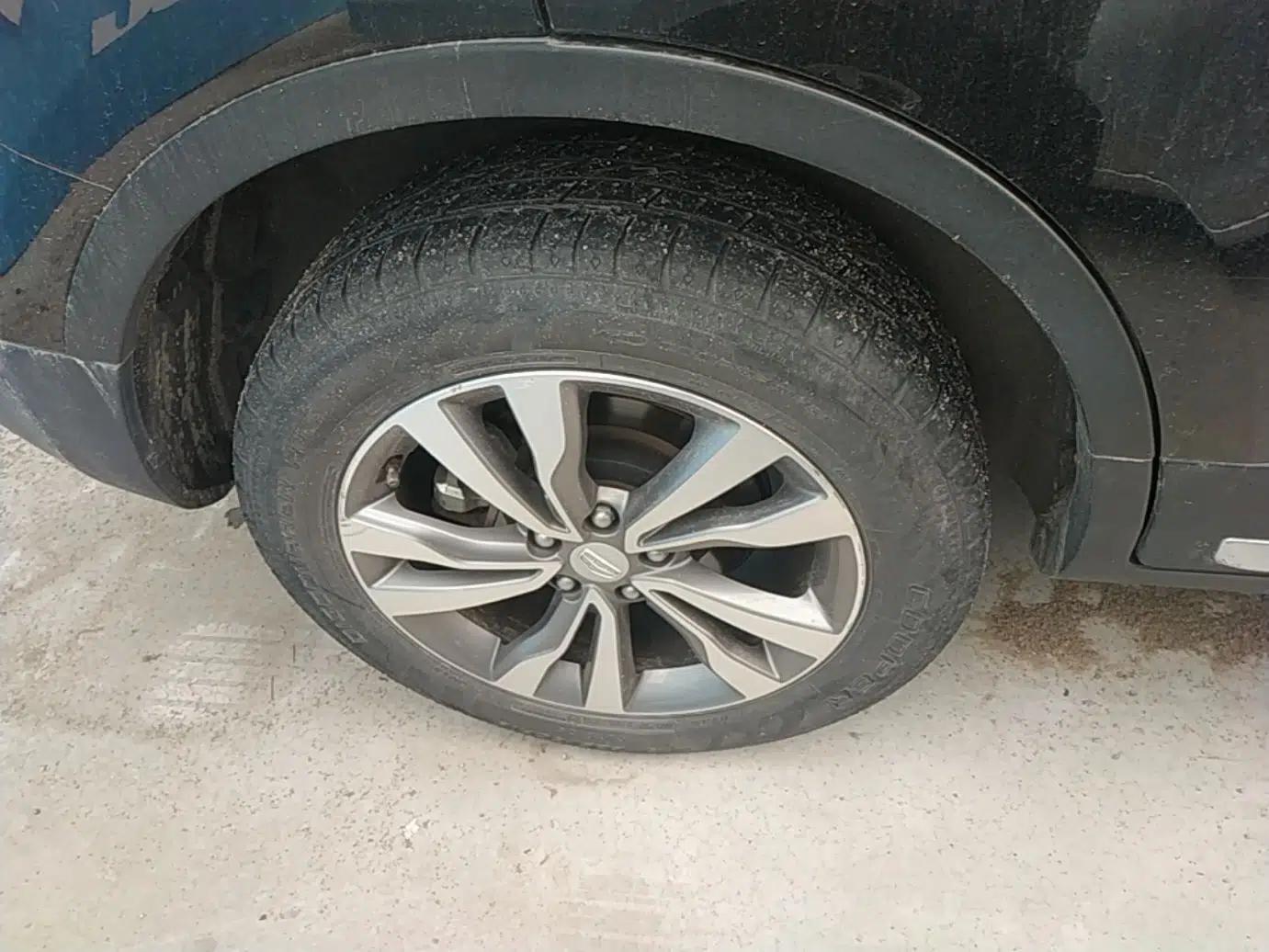 Geely Auto Emgrand X7 Sport 2016 1.8TD Automatic ZhiZun Version — миниатюра 11