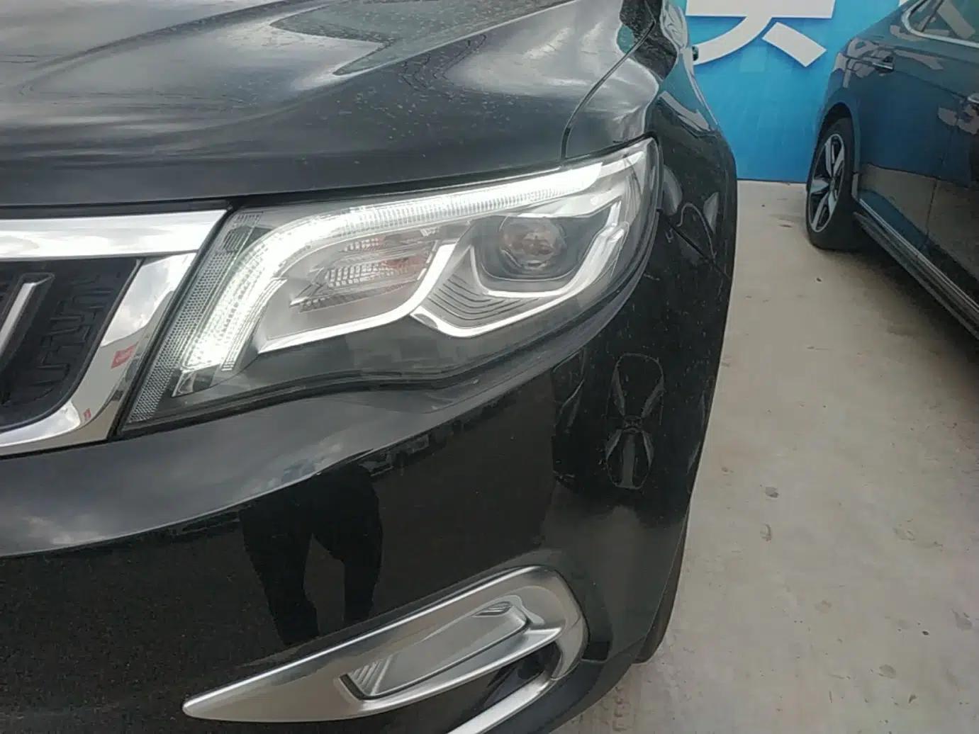 Geely Auto Emgrand X7 Sport 2016 1.8TD Automatic ZhiZun Version — миниатюра 8
