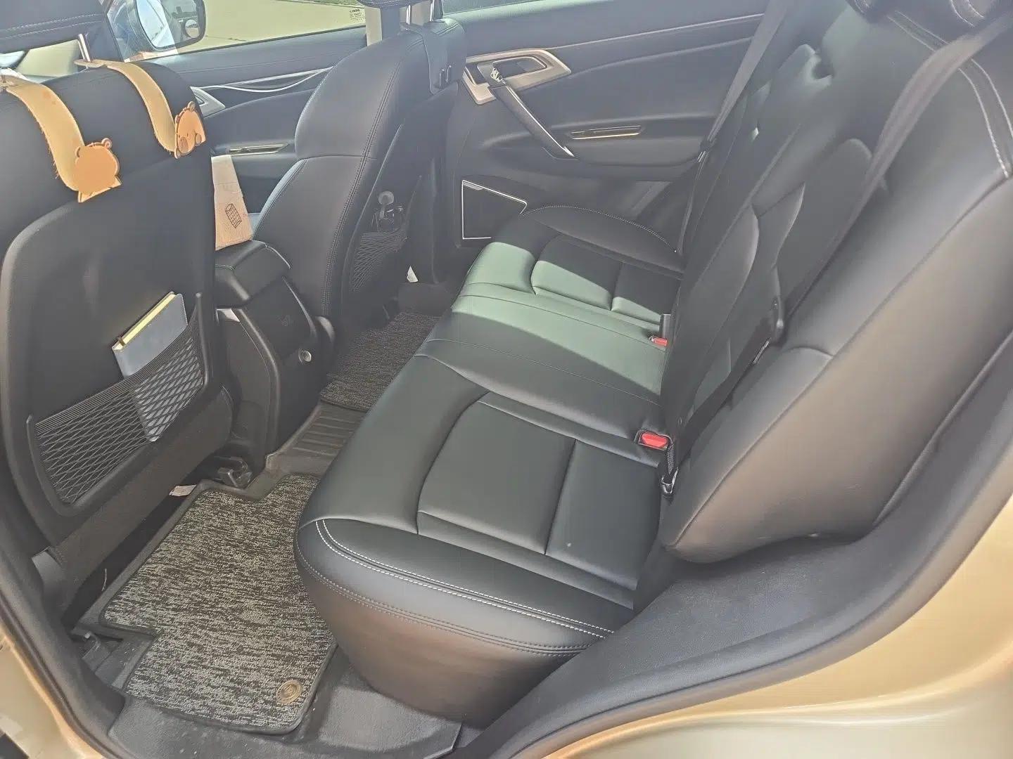Geely Auto Emgrand X7 Sport 2016 2.0L Manual Smart Connect Version — миниатюра 17