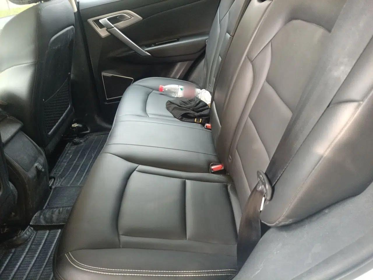 Geely Auto Emgrand X7 Sport 2016 2.0L Manual Smart Connect Version — миниатюра 17