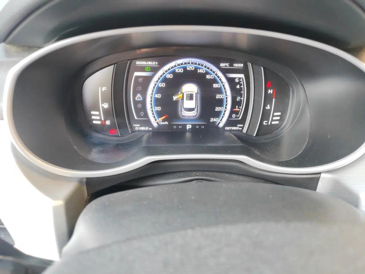 Geely Auto Emgrand X7 Sport 2016 1.8TD Automatic ZhiZun Version — миниатюра 16