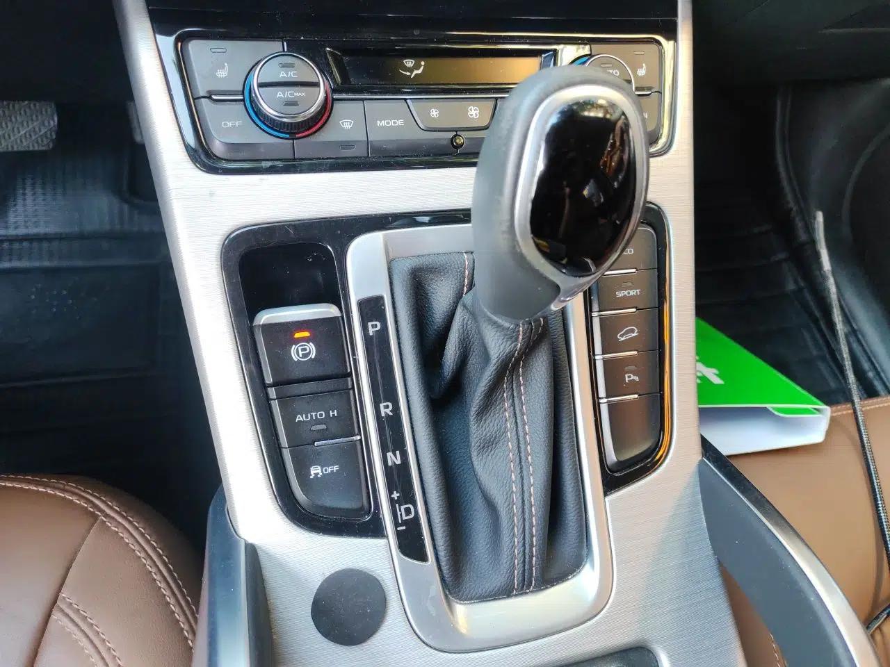 Geely Auto Emgrand X7 Sport 2016 1.8TD Automatic ZhiZun Version — миниатюра 18