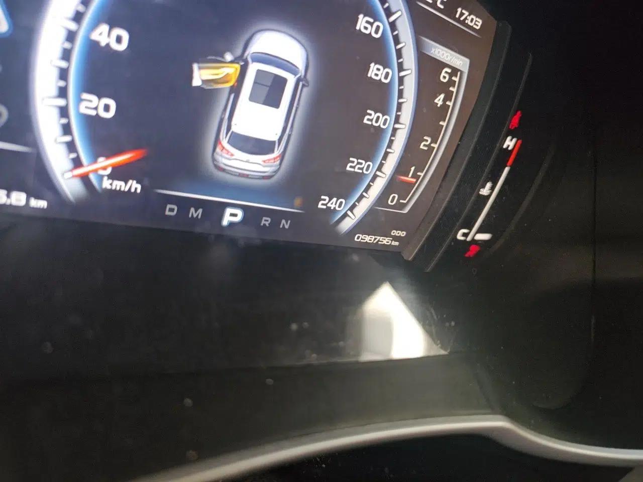 Geely Auto Emgrand X7 Sport 2016 1.8TD Automatic ZhiShang Model — миниатюра 12