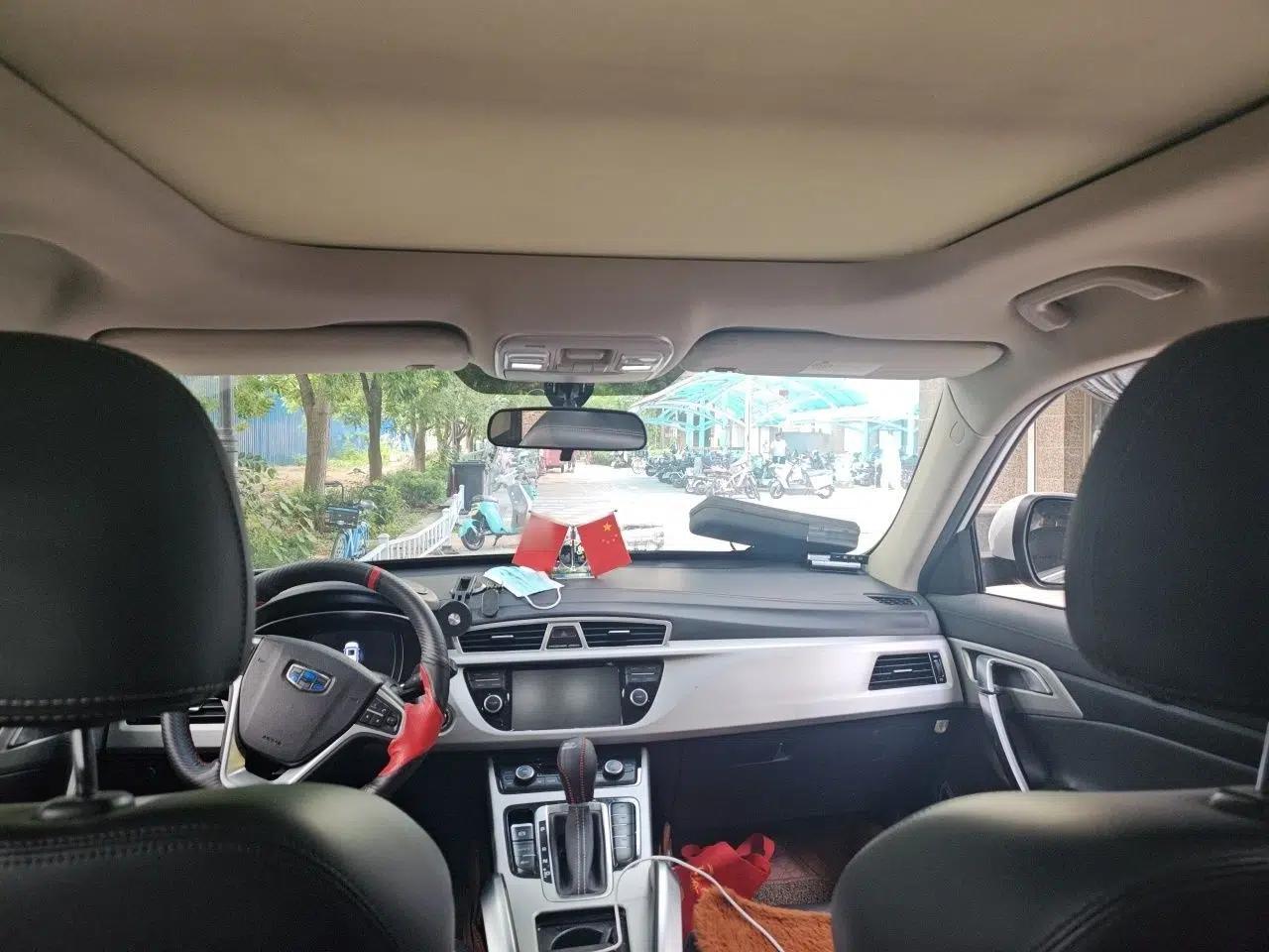 Geely Auto Emgrand X7 Sport 2016 1.8TD Automatic ZhiShang Model — миниатюра 18
