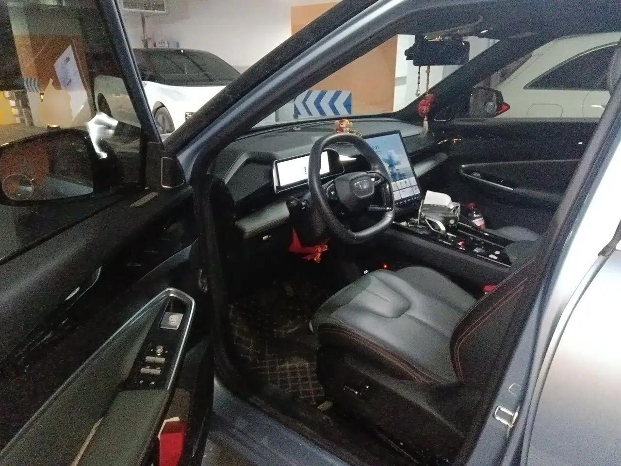 Geely Auto Emgrand X7 Sport 2024 1.5TD Dragon Edition — миниатюра 16