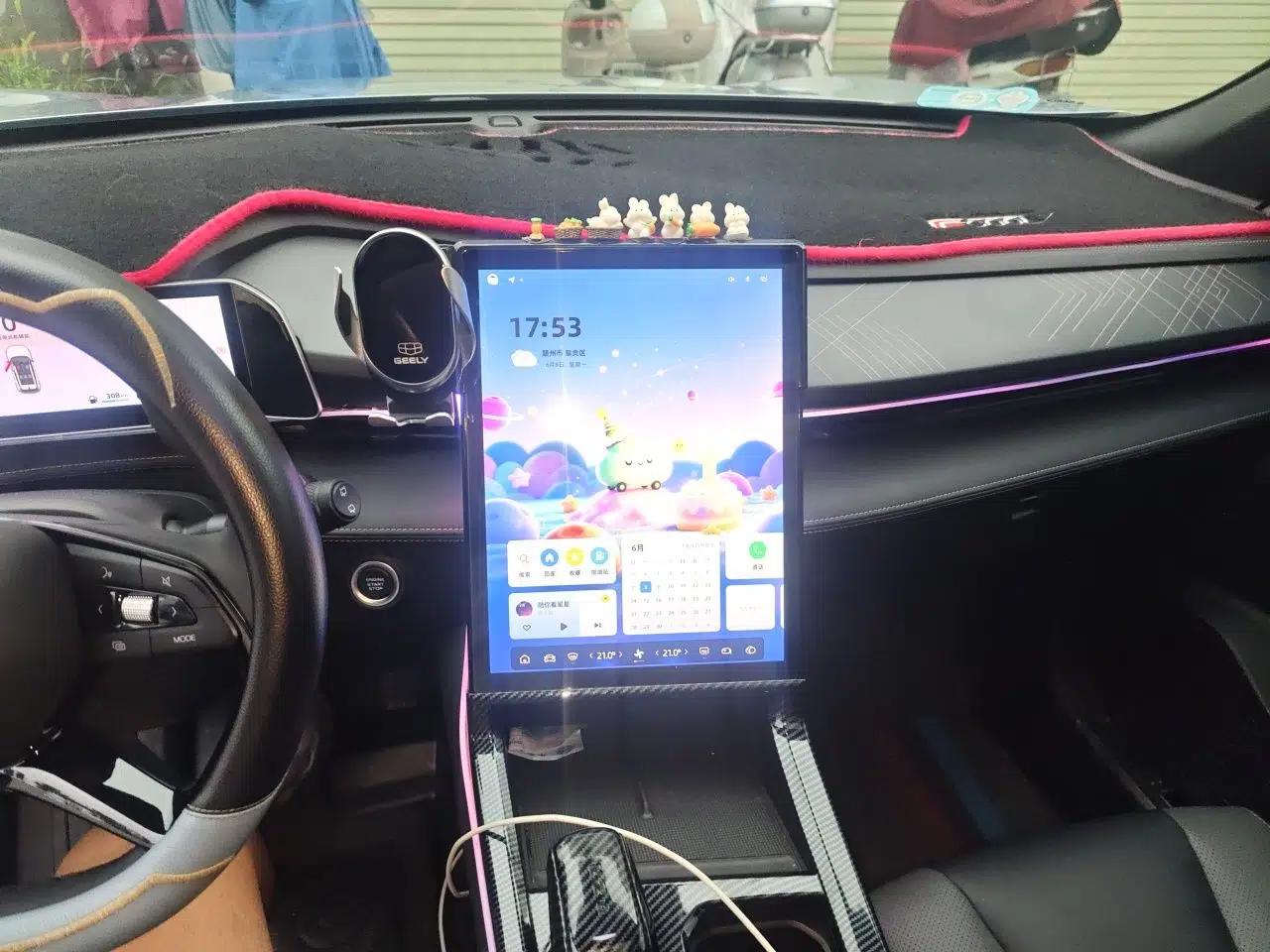 Geely Auto Emgrand X7 Sport 2024 1.5TD Smart Edition — миниатюра 13