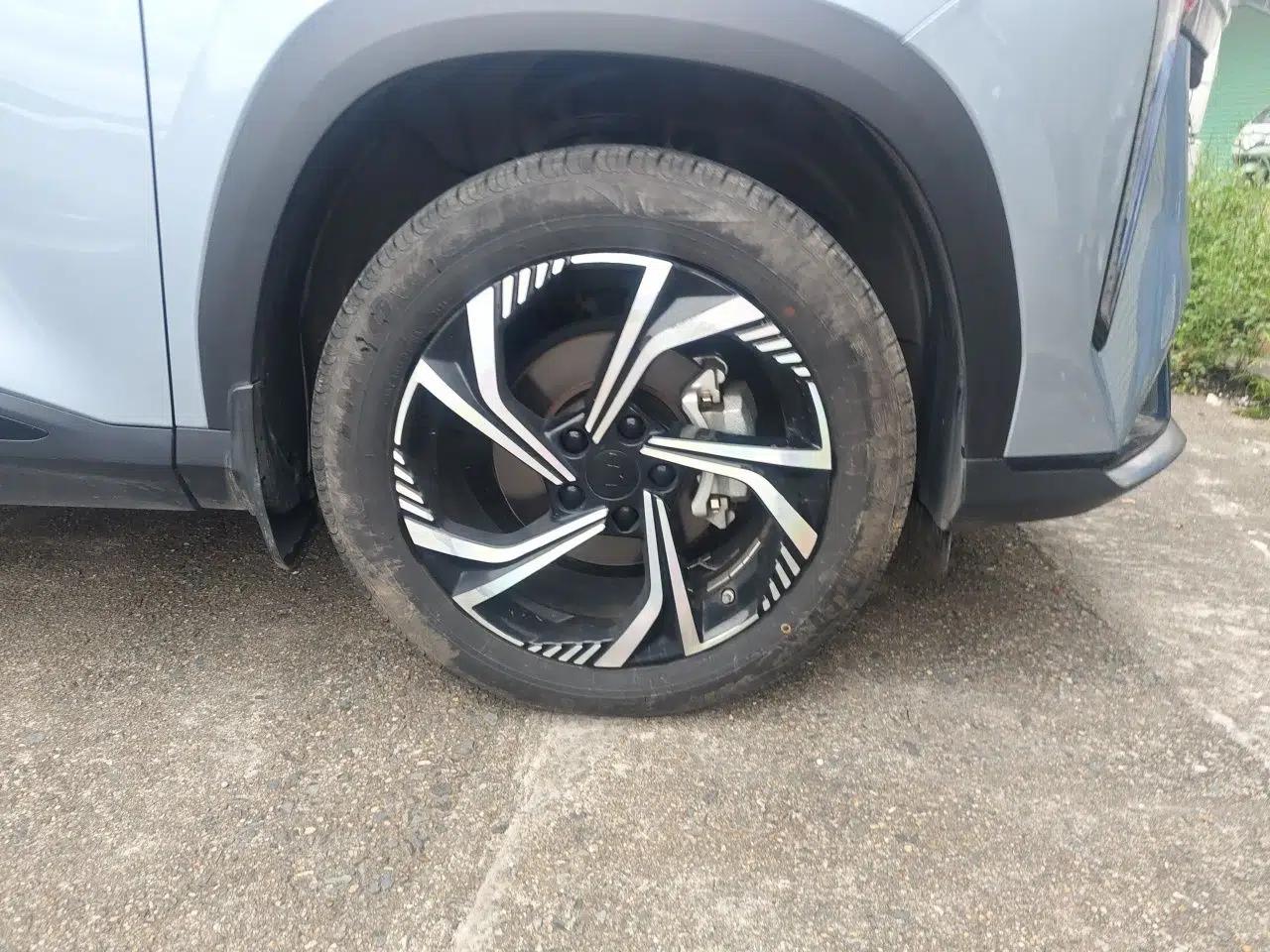 Geely Auto Emgrand X7 Sport 2024 1.5TD Smart Edition — миниатюра 8