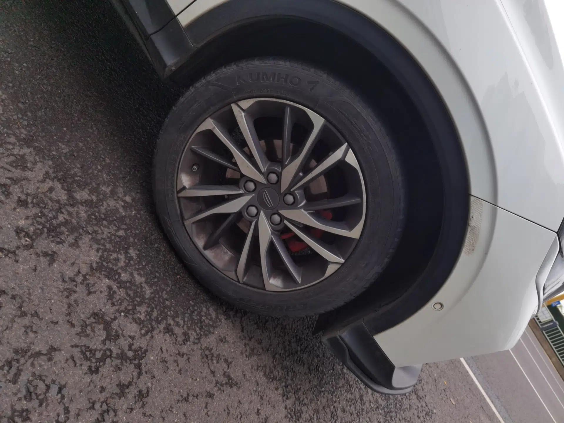 Geely Auto Coolray 2019 Sport Model 260T DCT Battle China V Standard — миниатюра 8