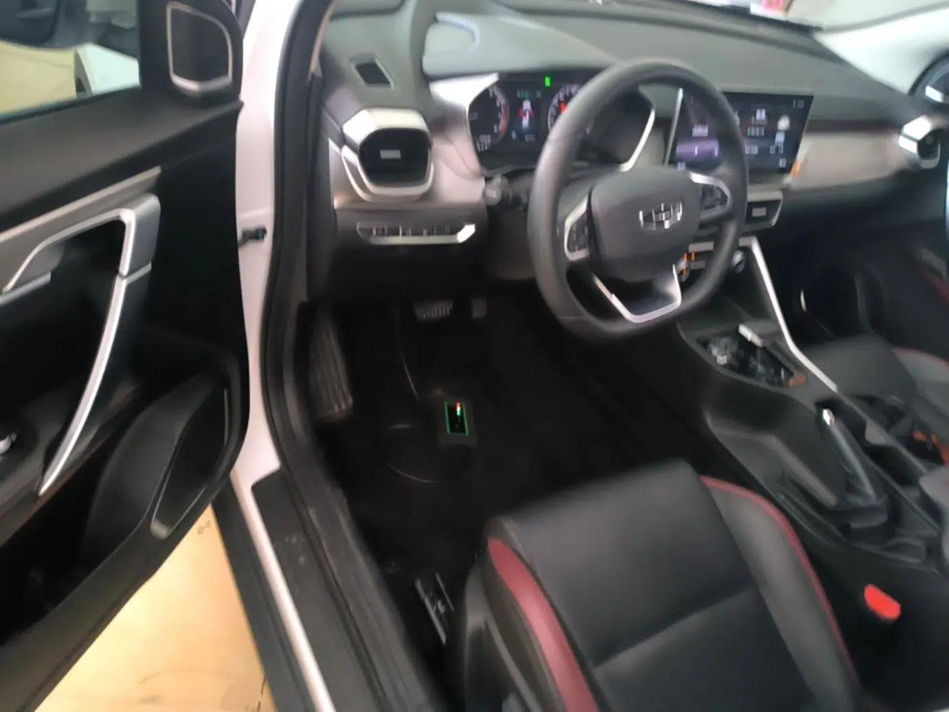 Geely Auto Coolray 2021 1.4T DCT Platinum Edition — миниатюра 25