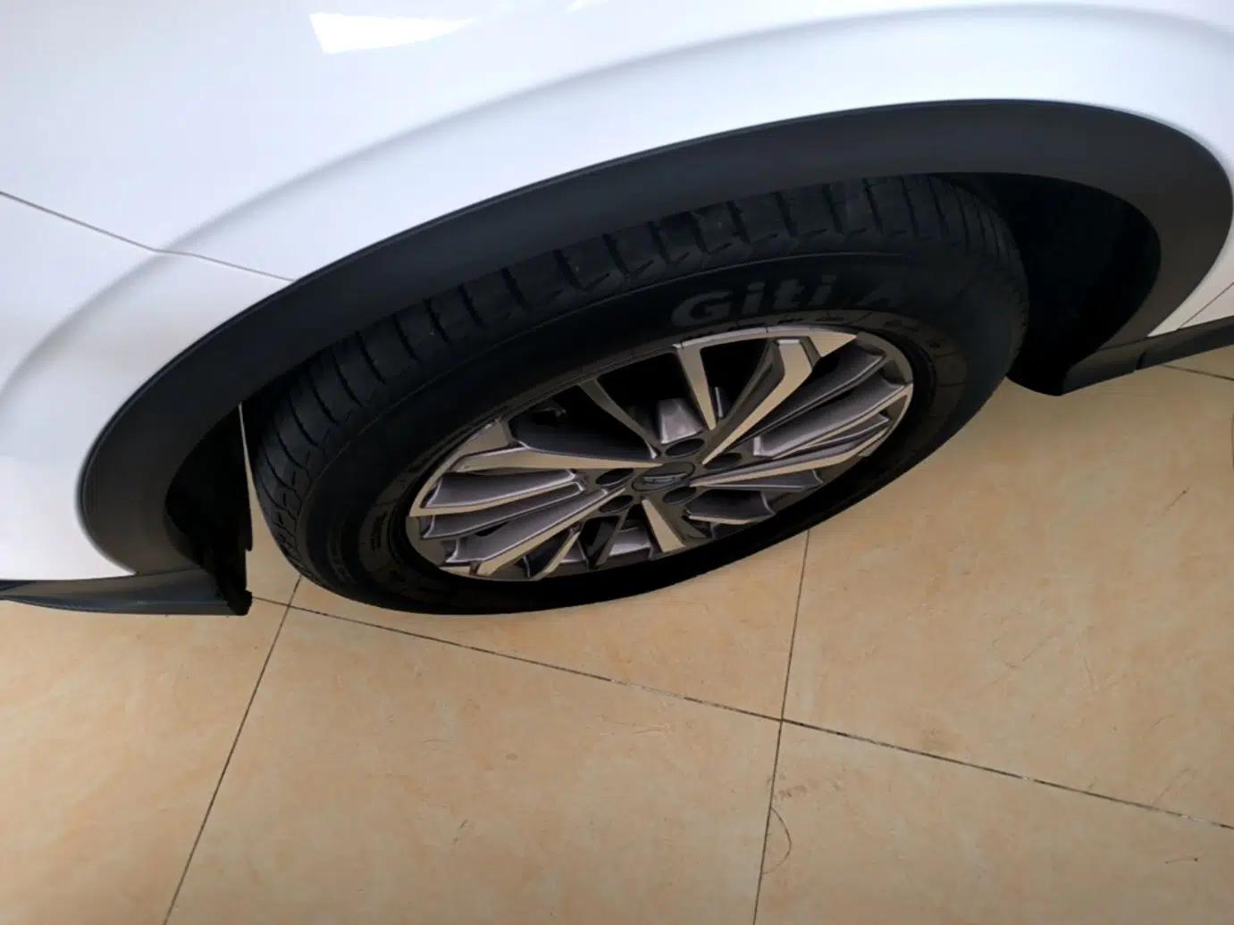 Geely Auto Coolray 2021 1.4T DCT Platinum Edition — миниатюра 10