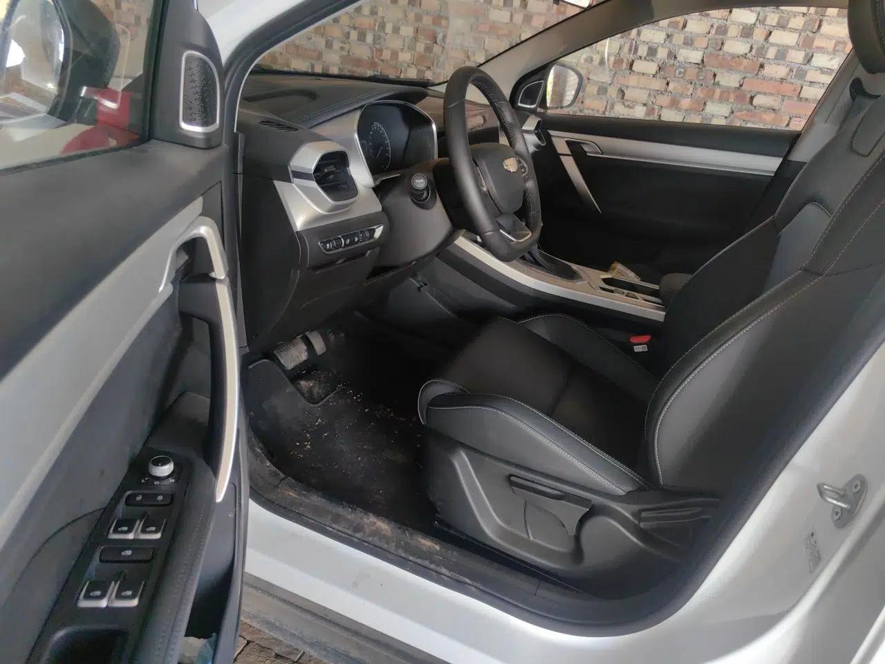 Geely Auto Coolray 2025 1.5L CVT Super Edition — миниатюра 16