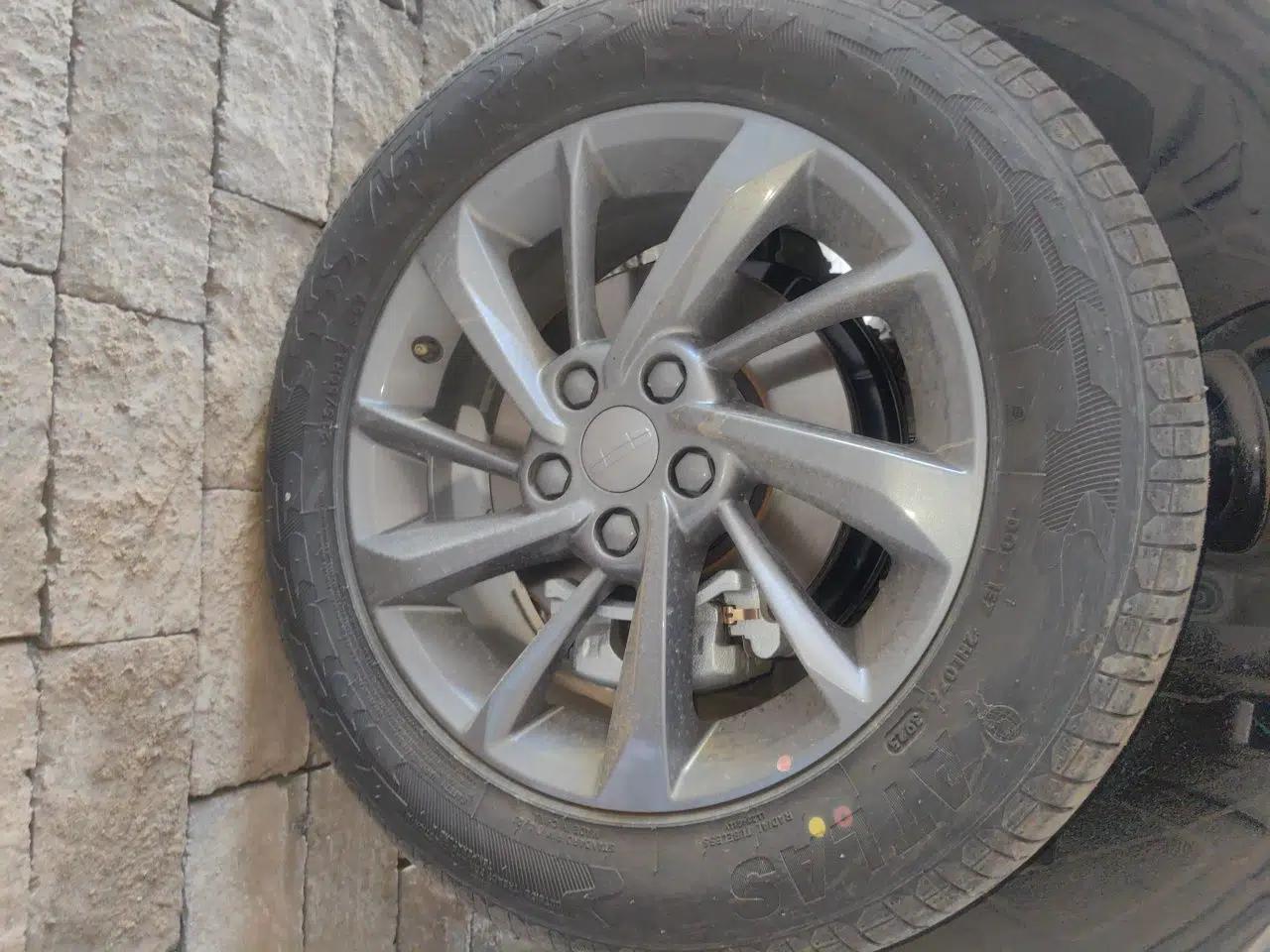 Geely Auto Coolray 2025 1.5L CVT Super Edition — миниатюра 8