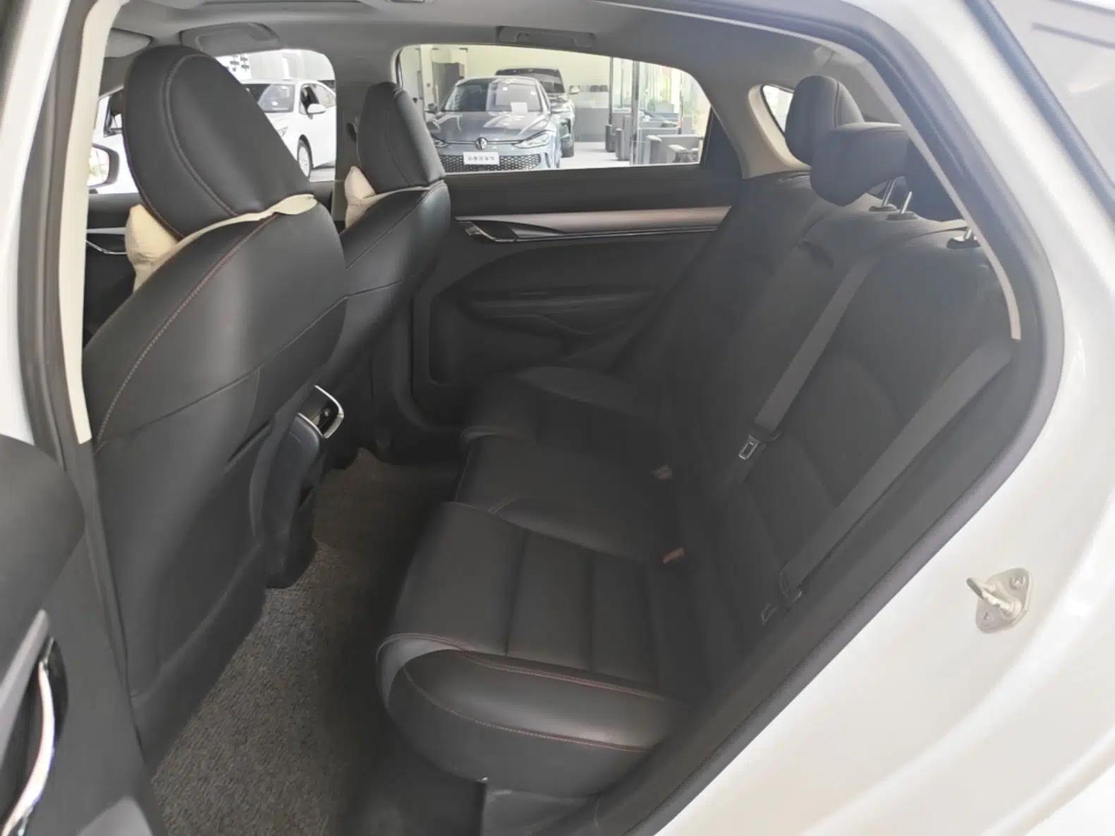 Geely Auto Binray 2019 200T DCT Binchi Edition — миниатюра 20