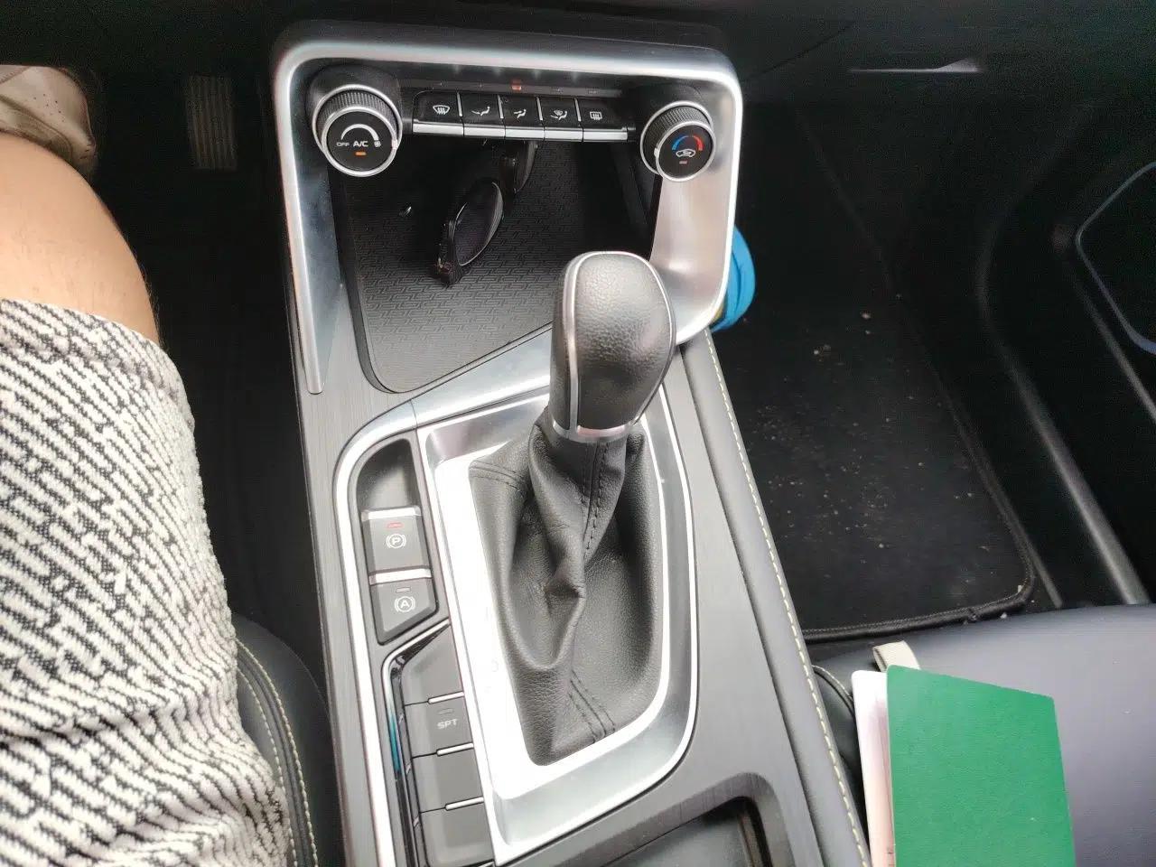 Geely Auto Binray 2021 1.4T CVT Asian Games Edition — миниатюра 14