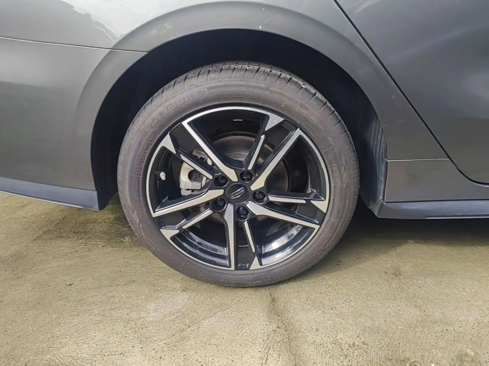 Geely Auto Binray 2024 Binrui COOL 1.5T DCT Longteng Edition — миниатюра 11