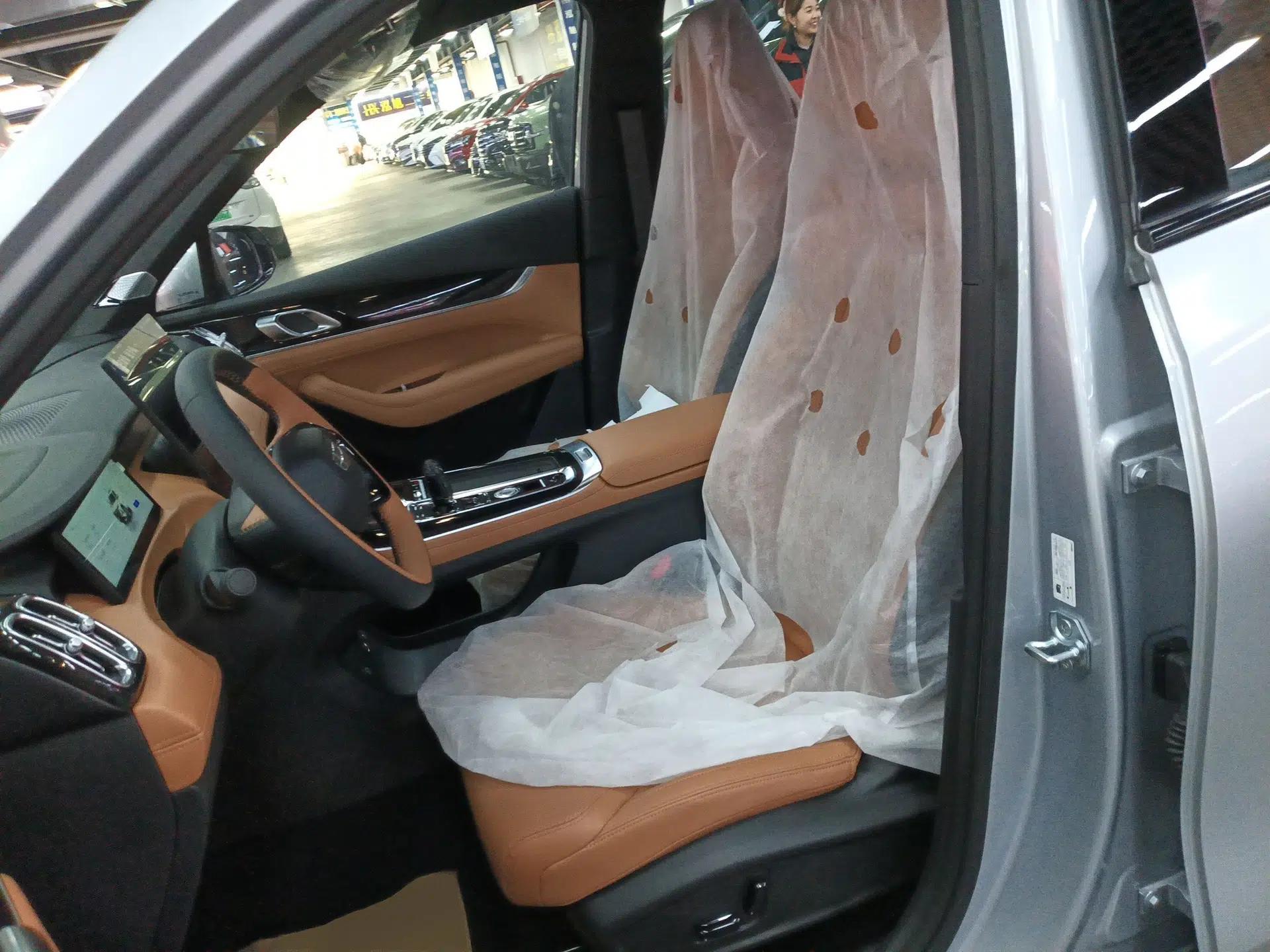 Geely Auto FX11 2025 4th Generation 1.5TD DCT - Shanhe — миниатюра 17
