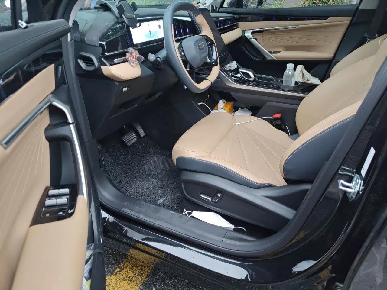 Geely Auto FX11 2023 1.5TD DCT Prestige Edition — миниатюра 16
