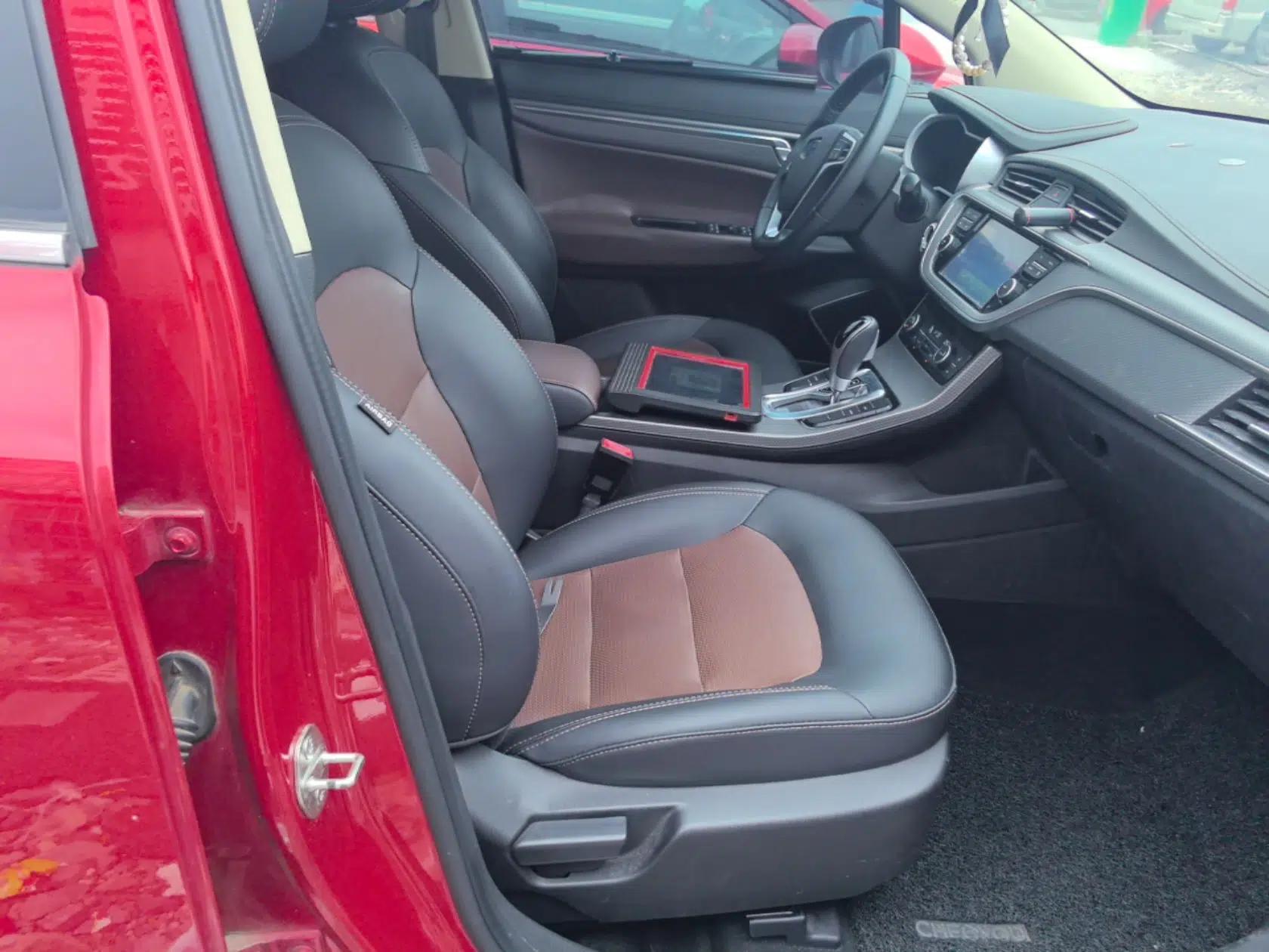 Geely Auto Emgrand GS 2016 Sport Edition 1.3T Automatic ZhenShang Model — миниатюра 19