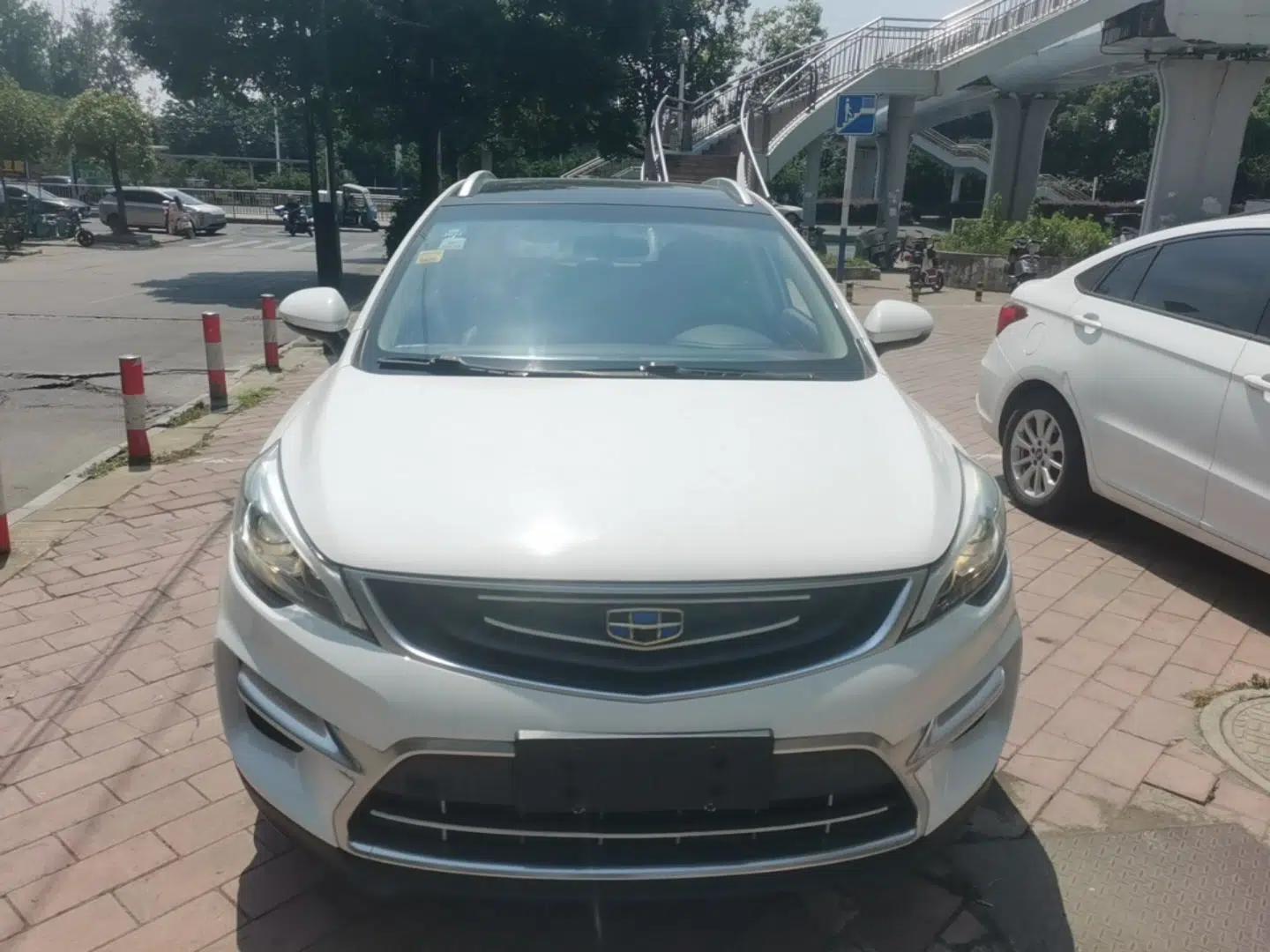 Geely Auto Emgrand GS 2016 Sport Edition 1.3T Manual LingShang Model — миниатюра 2