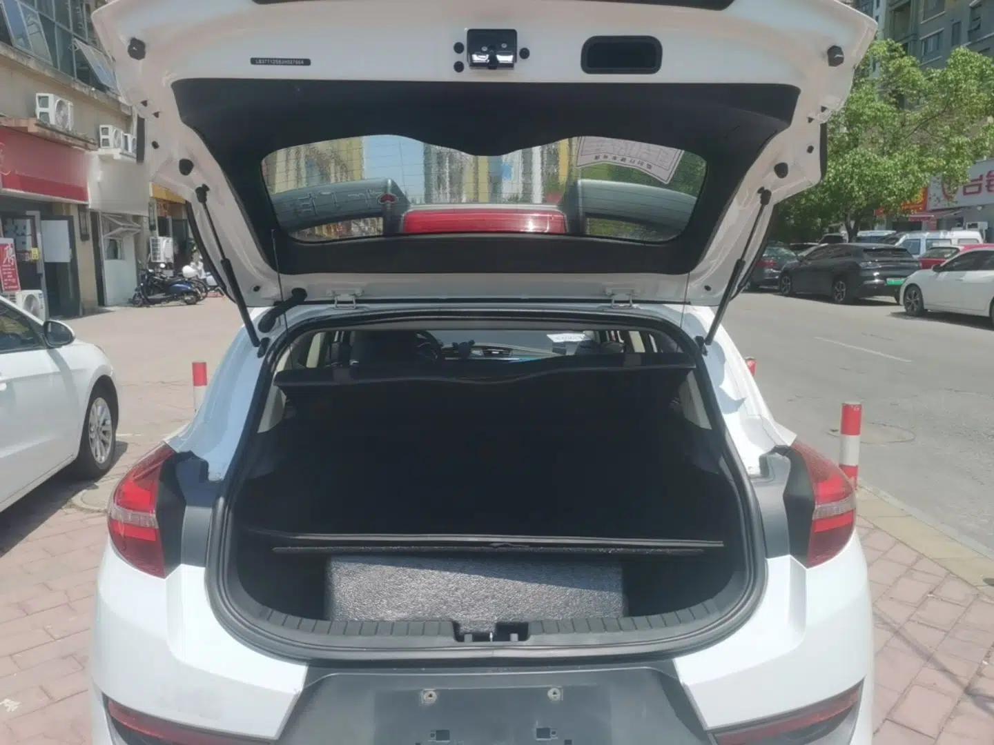 Geely Auto Emgrand GS 2016 Sport Edition 1.3T Manual LingShang Model — миниатюра 27