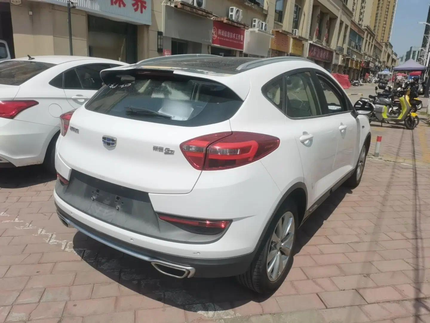 Geely Auto Emgrand GS 2016 Sport Edition 1.3T Manual LingShang Model — миниатюра 6