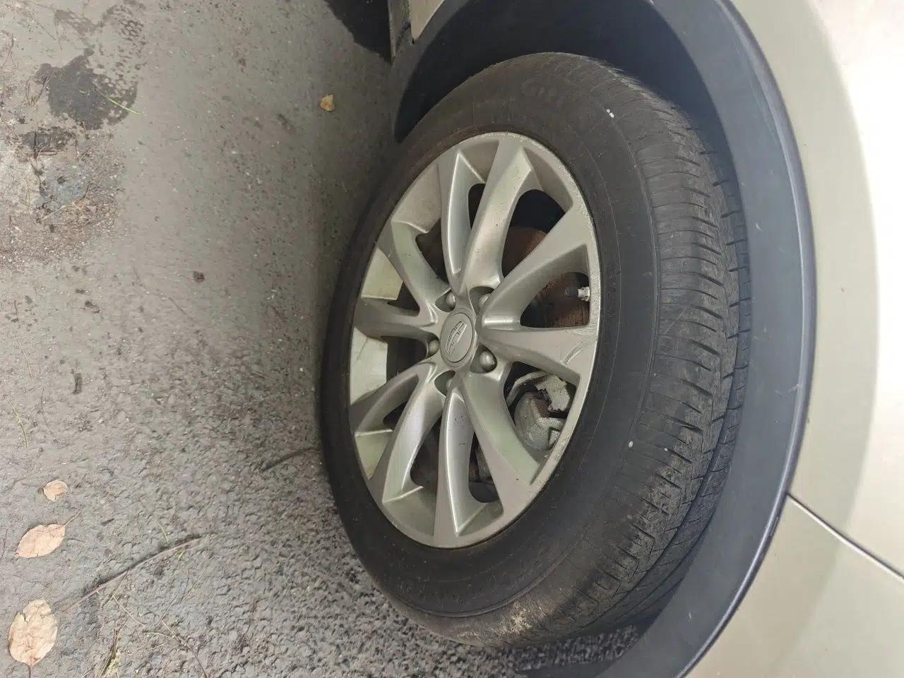 Geely Auto Emgrand GS 2017 Elegant Edition 1.3T Automatic Smart Connectivity Model — миниатюра 8