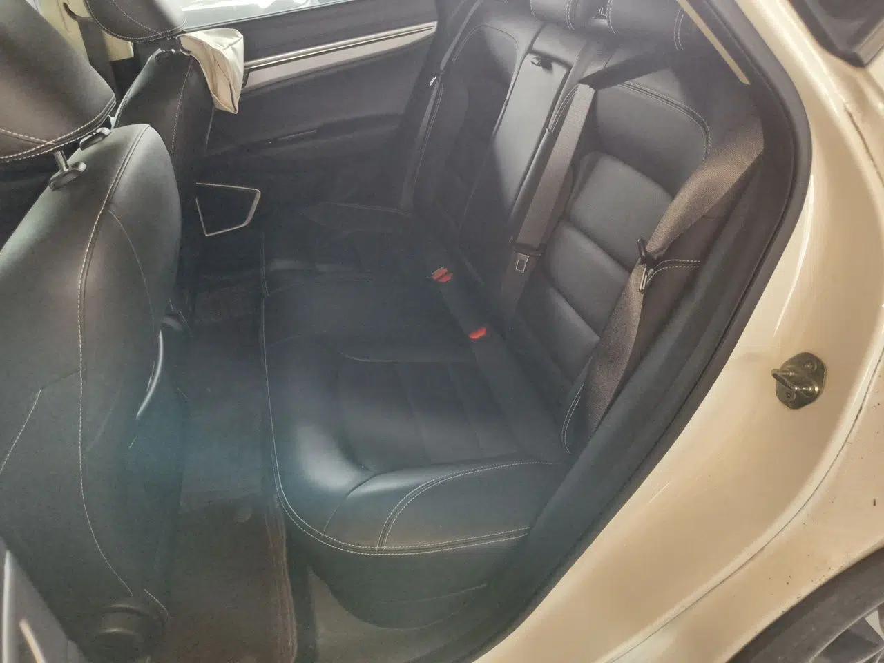Geely Auto Emgrand GS 2019 1.5TD DCT Active 260T — миниатюра 17