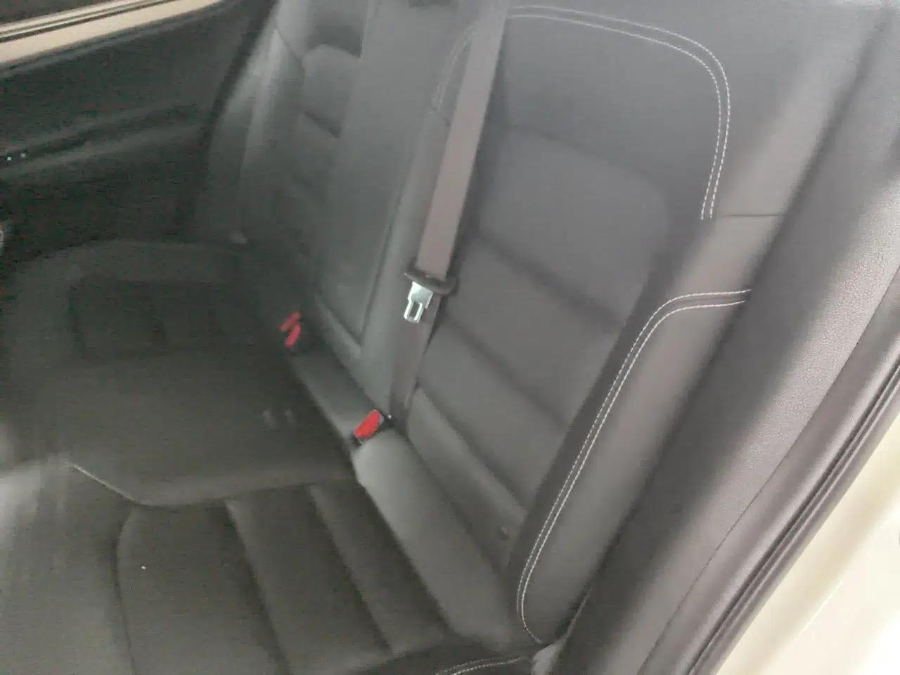 Geely Auto Emgrand GL 2017 1.8L Manual Elite Model — миниатюра 17