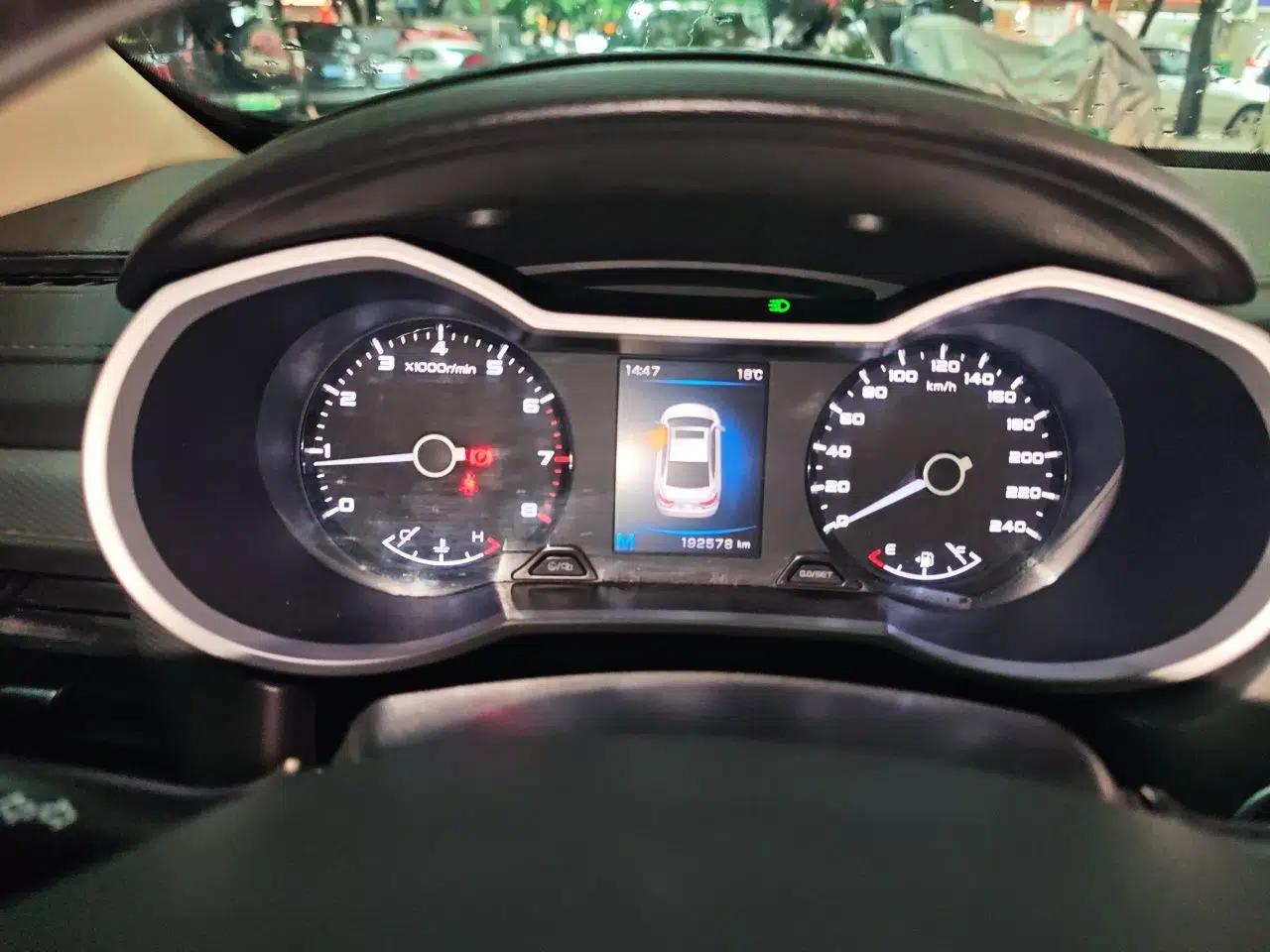 Geely Auto Emgrand GL 2018 1.8L Manual Elite Smart Connectivity Version — миниатюра 11