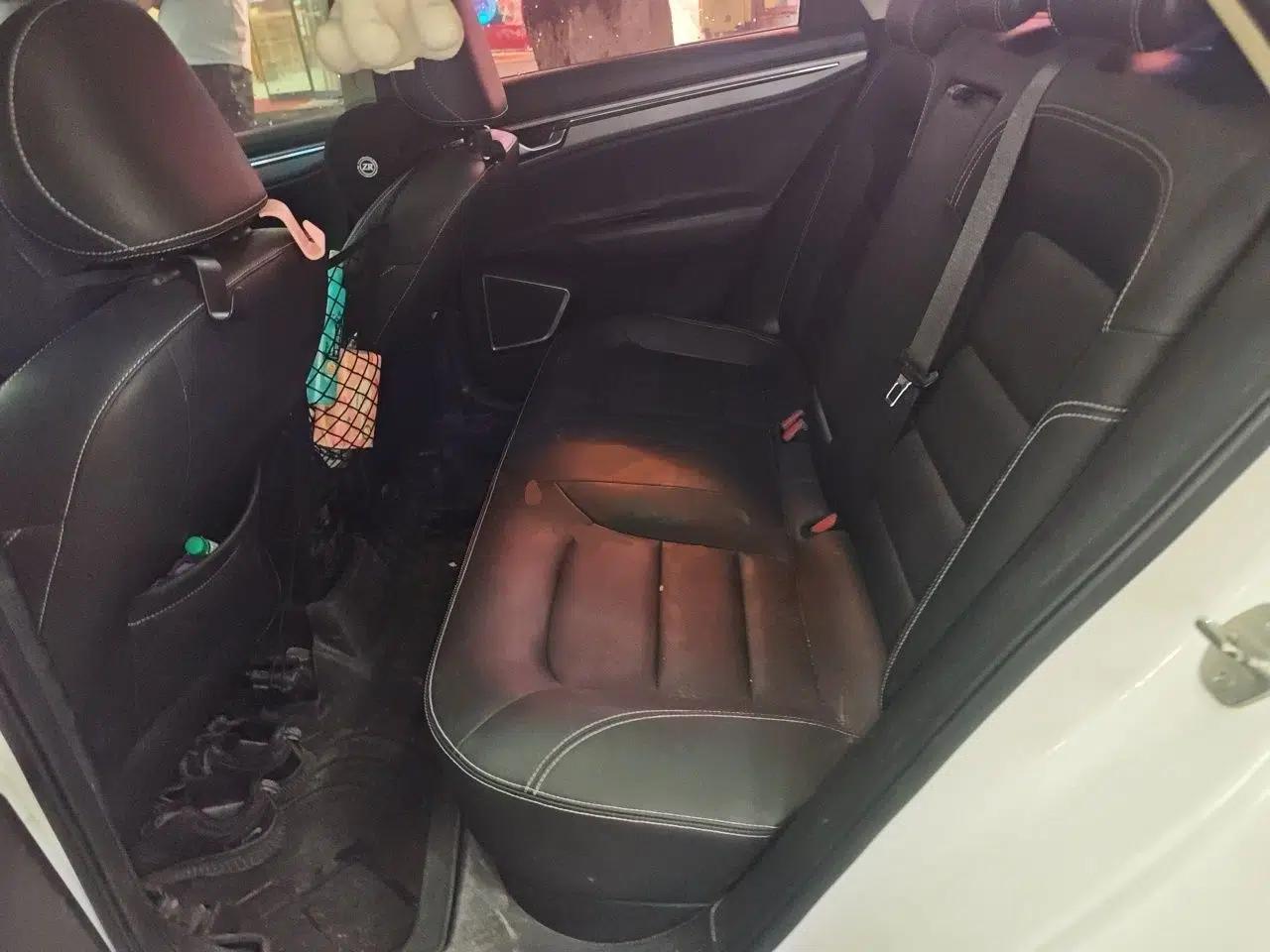 Geely Auto Emgrand GL 2018 1.8L Manual Elite Smart Connectivity Version — миниатюра 17