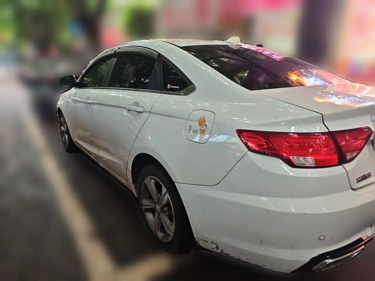 Geely Auto Emgrand GL 2018 1.8L Manual Elite Smart Connectivity Version — миниатюра 4