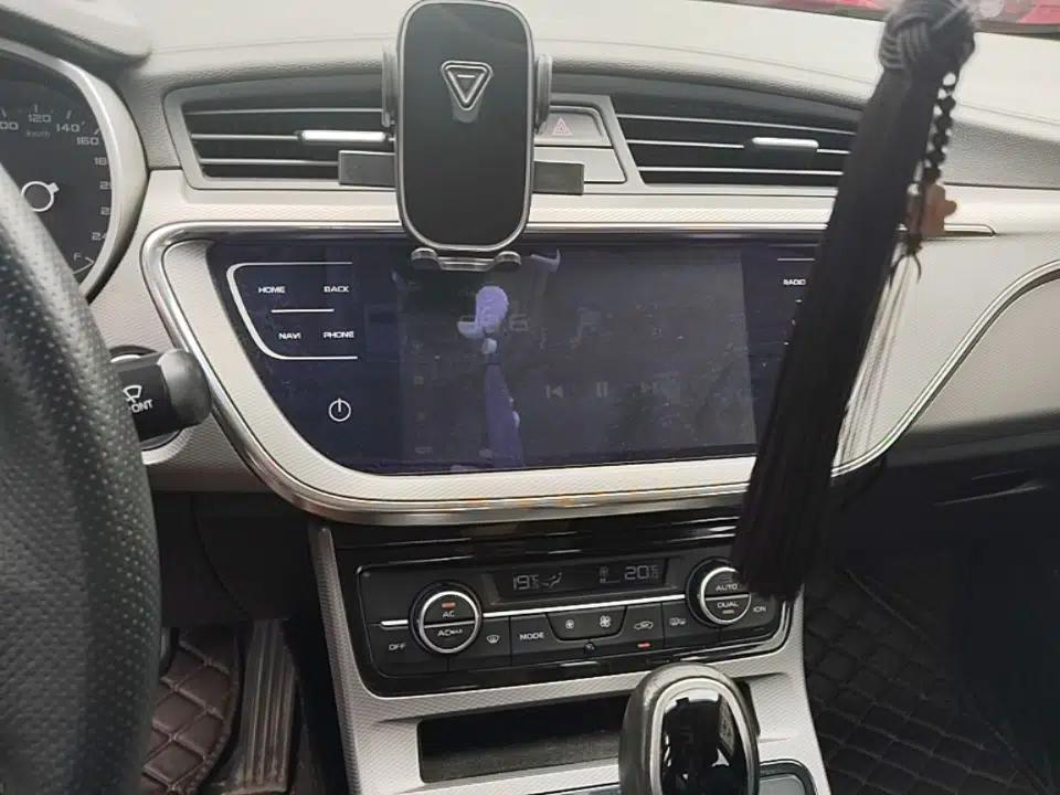 Geely Auto Emgrand GL 2019 1.4T CVT Elite Smart Edition — миниатюра 20