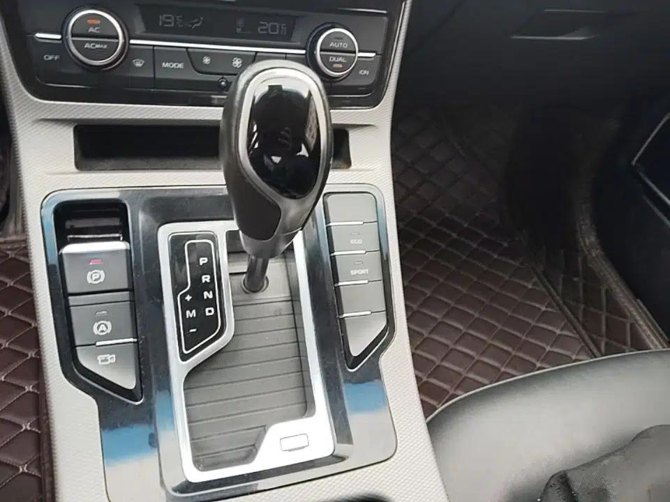 Geely Auto Emgrand GL 2019 1.4T CVT Elite Smart Edition — миниатюра 21
