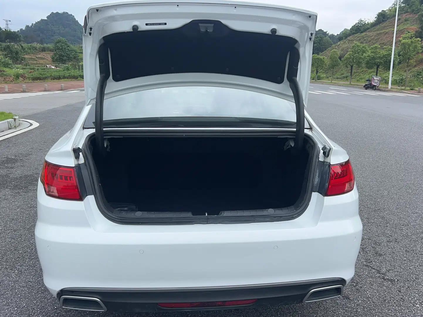 Geely Auto Emgrand GL 2017 1.3T DCT Elite Model — миниатюра 11