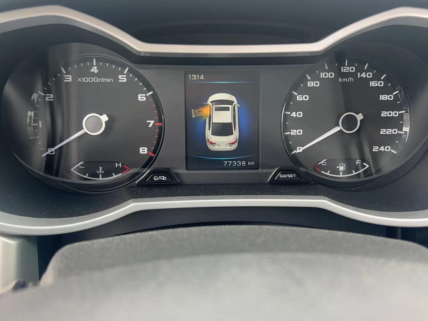 Geely Auto Emgrand GL 2017 1.3T DCT Elite Model — миниатюра 16
