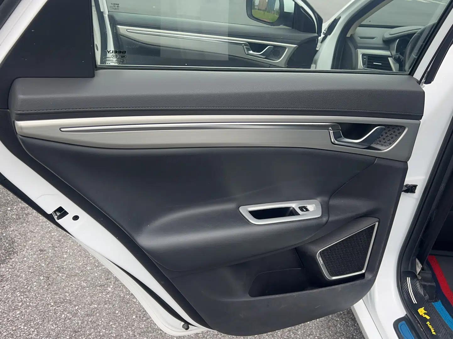 Geely Auto Emgrand GL 2017 1.3T DCT Elite Model — миниатюра 20