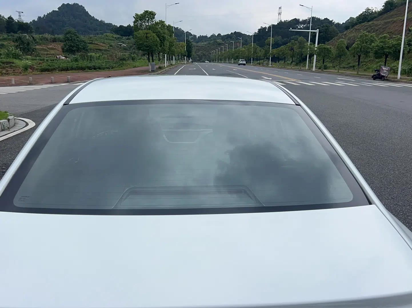Geely Auto Emgrand GL 2017 1.3T DCT Elite Model — миниатюра 10