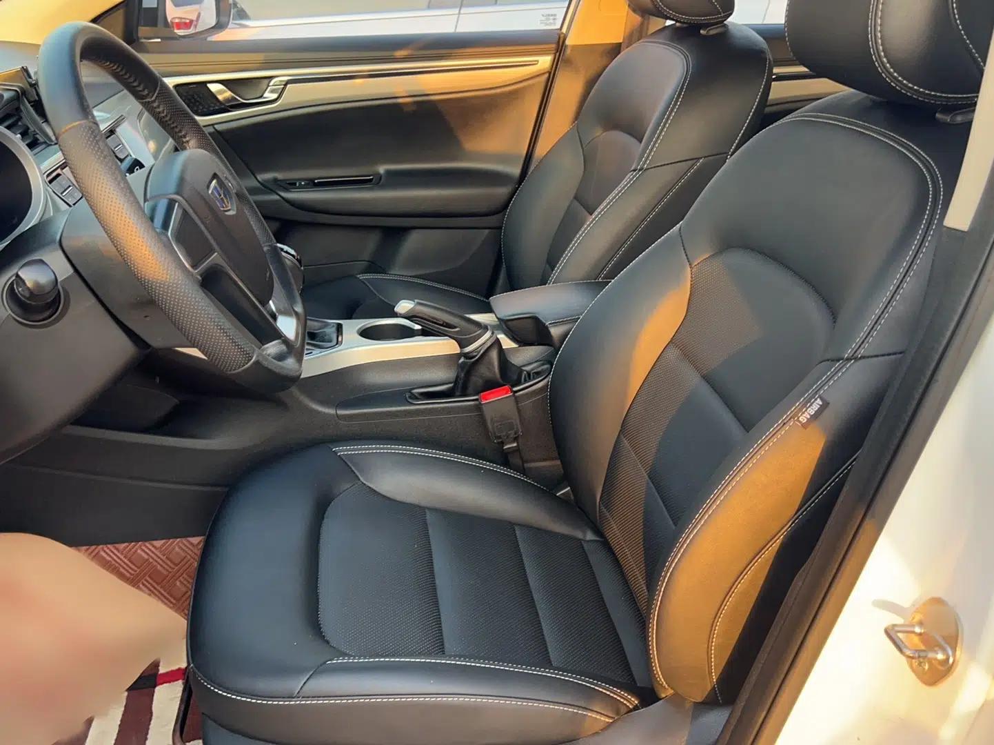 Geely Auto Emgrand GL 2017 1.8L Manual Elite Model — миниатюра 11