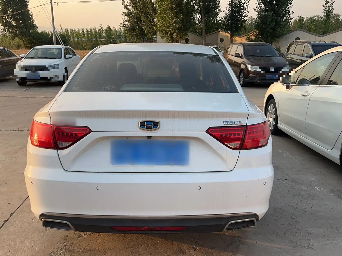 Geely Auto Emgrand GL 2017 1.8L Manual Elite Model — миниатюра 5