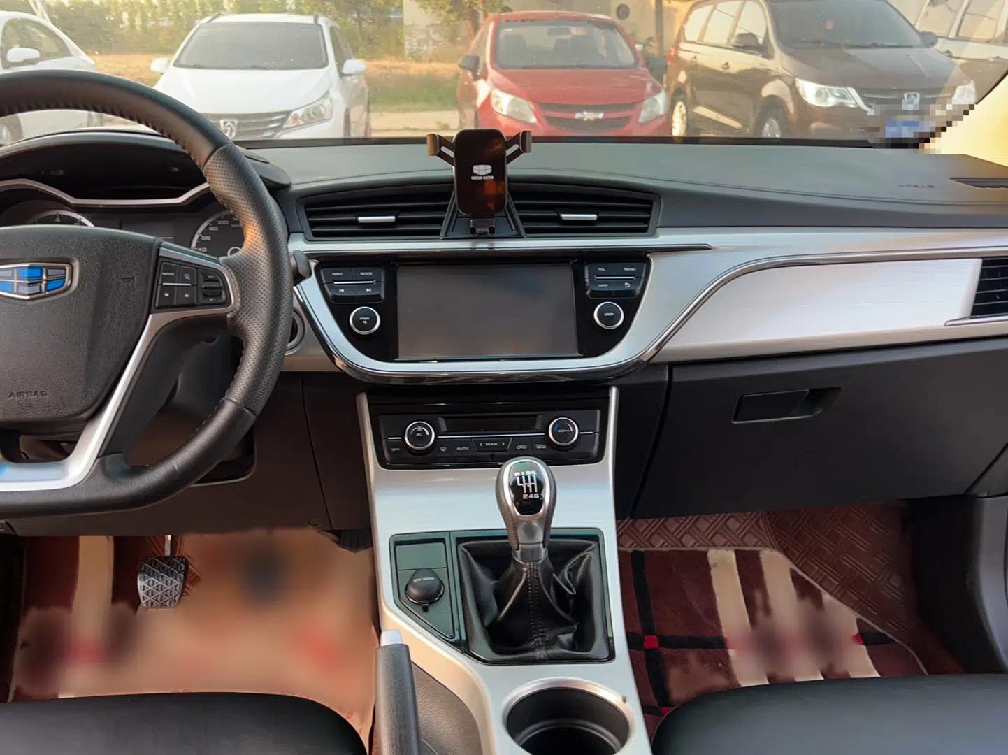 Geely Auto Emgrand GL 2017 1.8L Manual Elite Model — миниатюра 8
