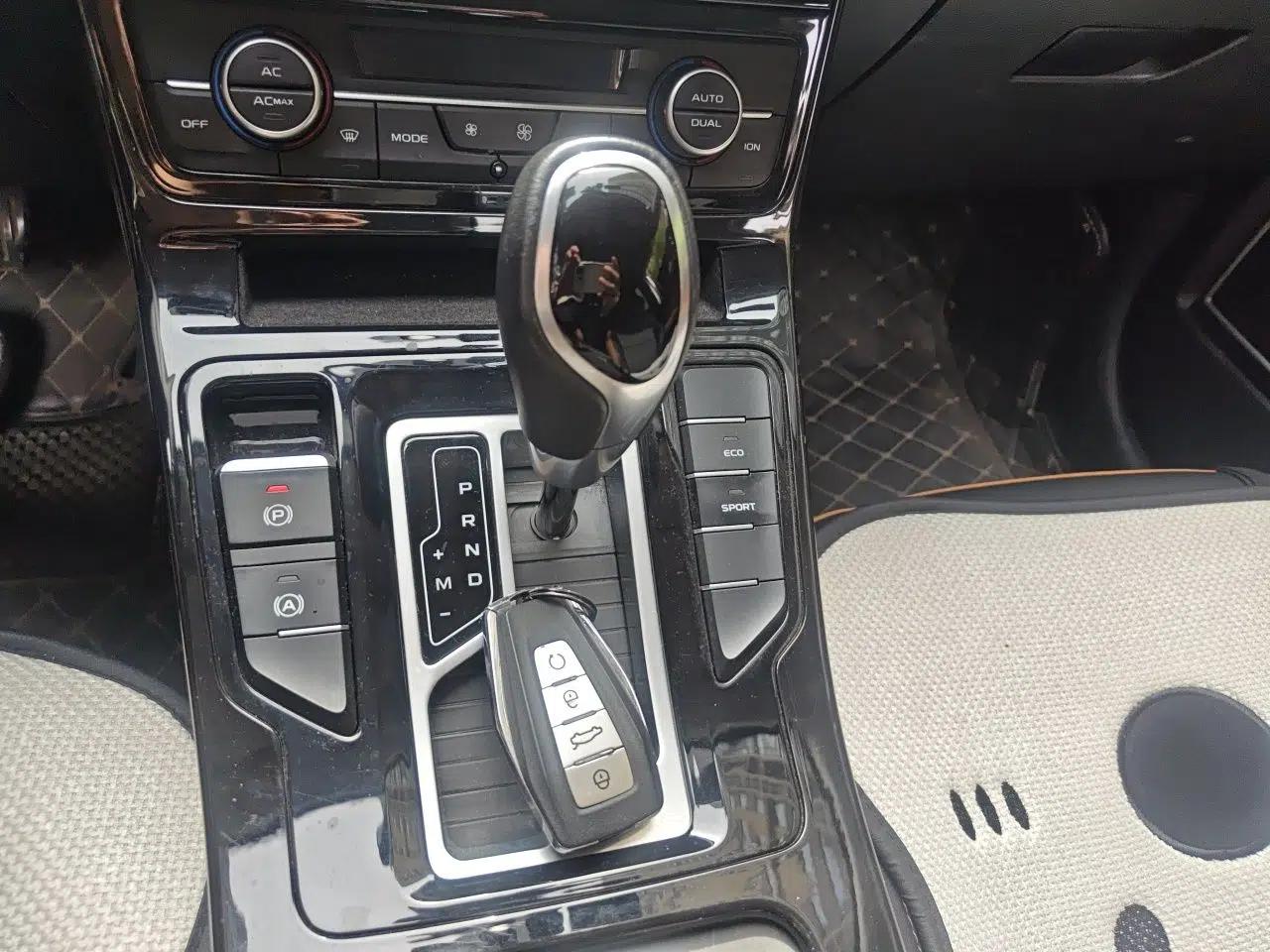 Geely Auto Emgrand GL 2020 1.4T CVT Luxury Model — миниатюра 14