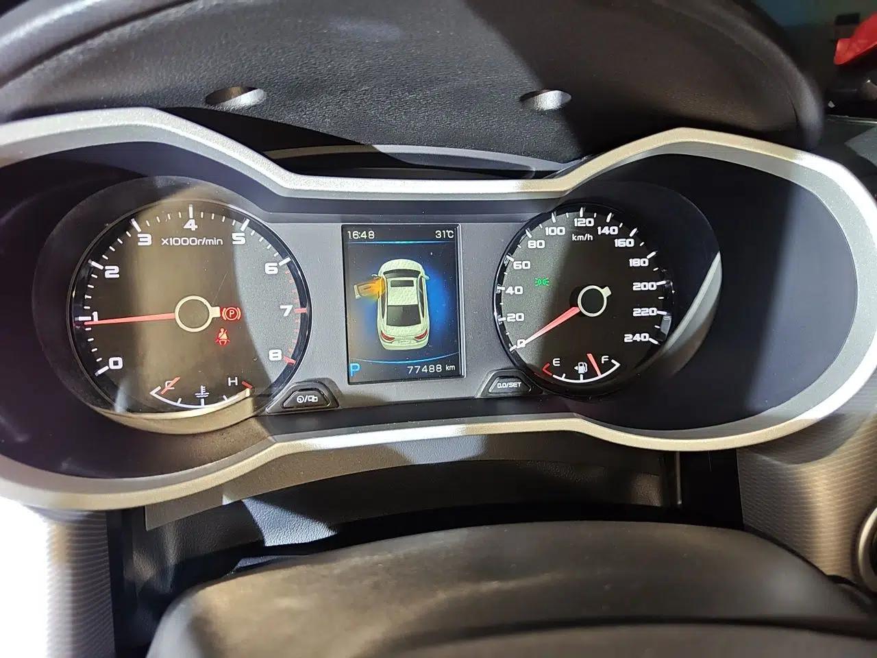 Geely Auto Emgrand GL 2017 1.8L DCT Elite Model — миниатюра 12