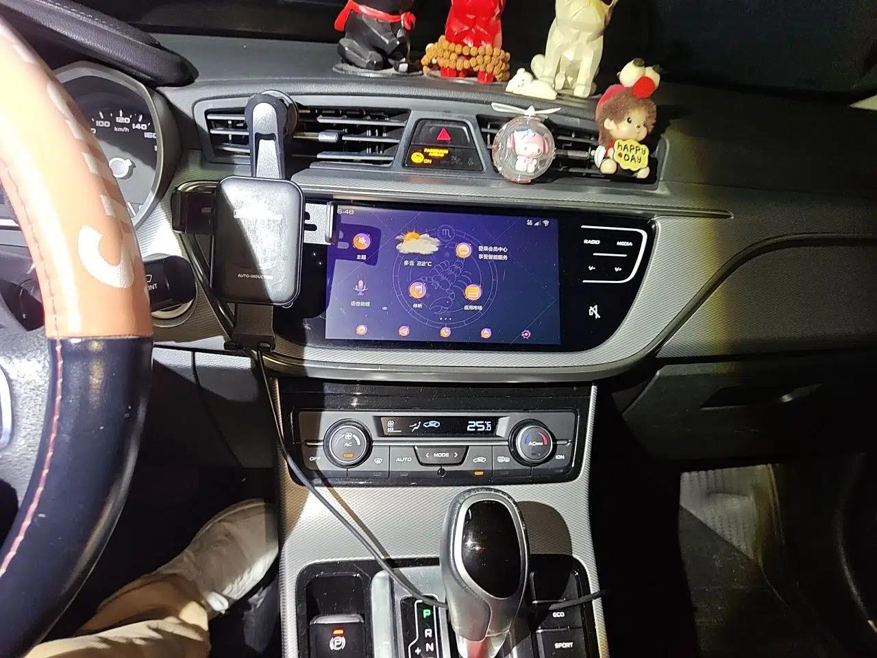 Geely Auto Emgrand GL 2017 1.8L DCT Elite Model — миниатюра 13