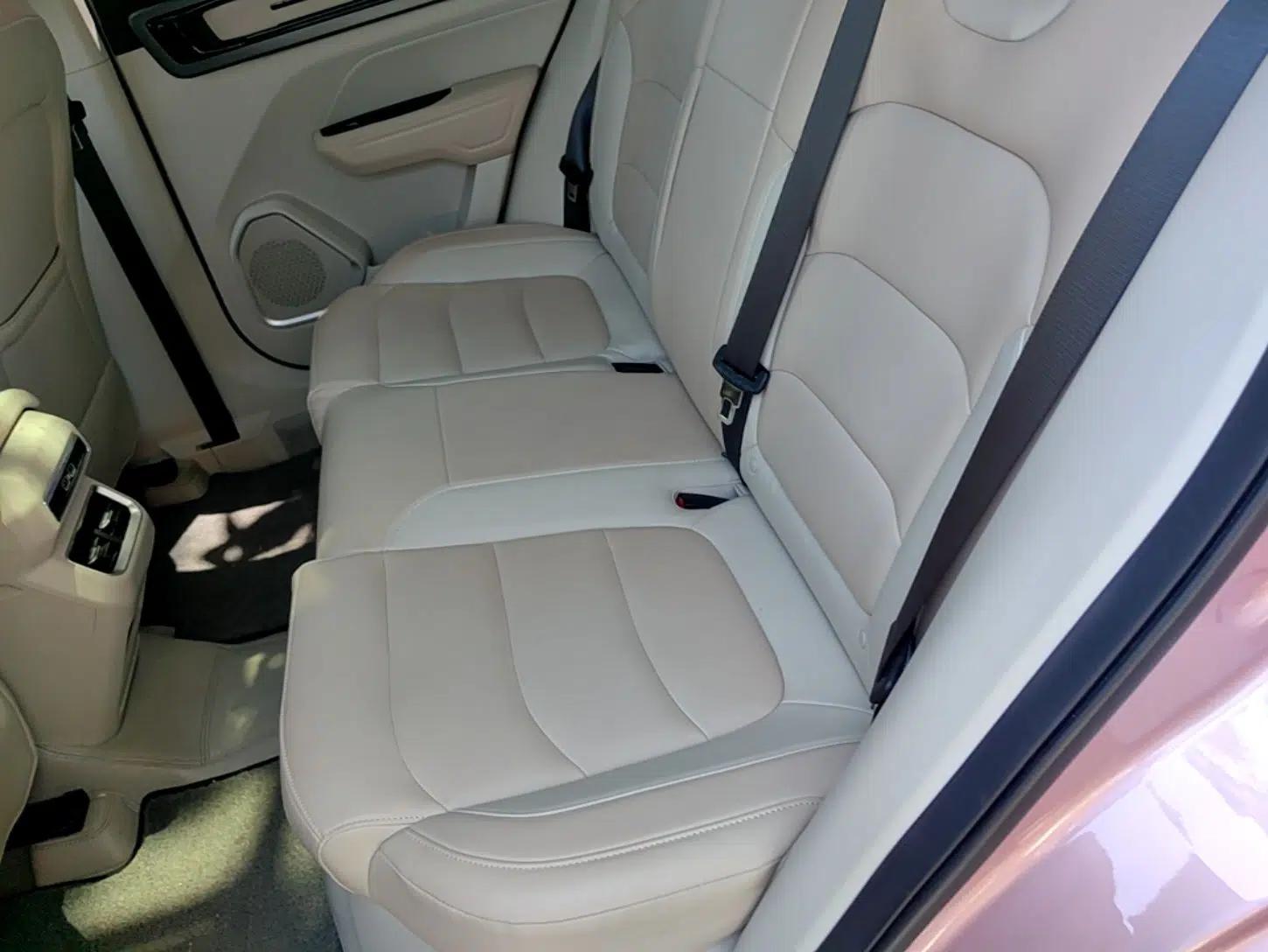 Geely Auto icon 2023 1.5TD Chocolate Smoothie Edition — миниатюра 20