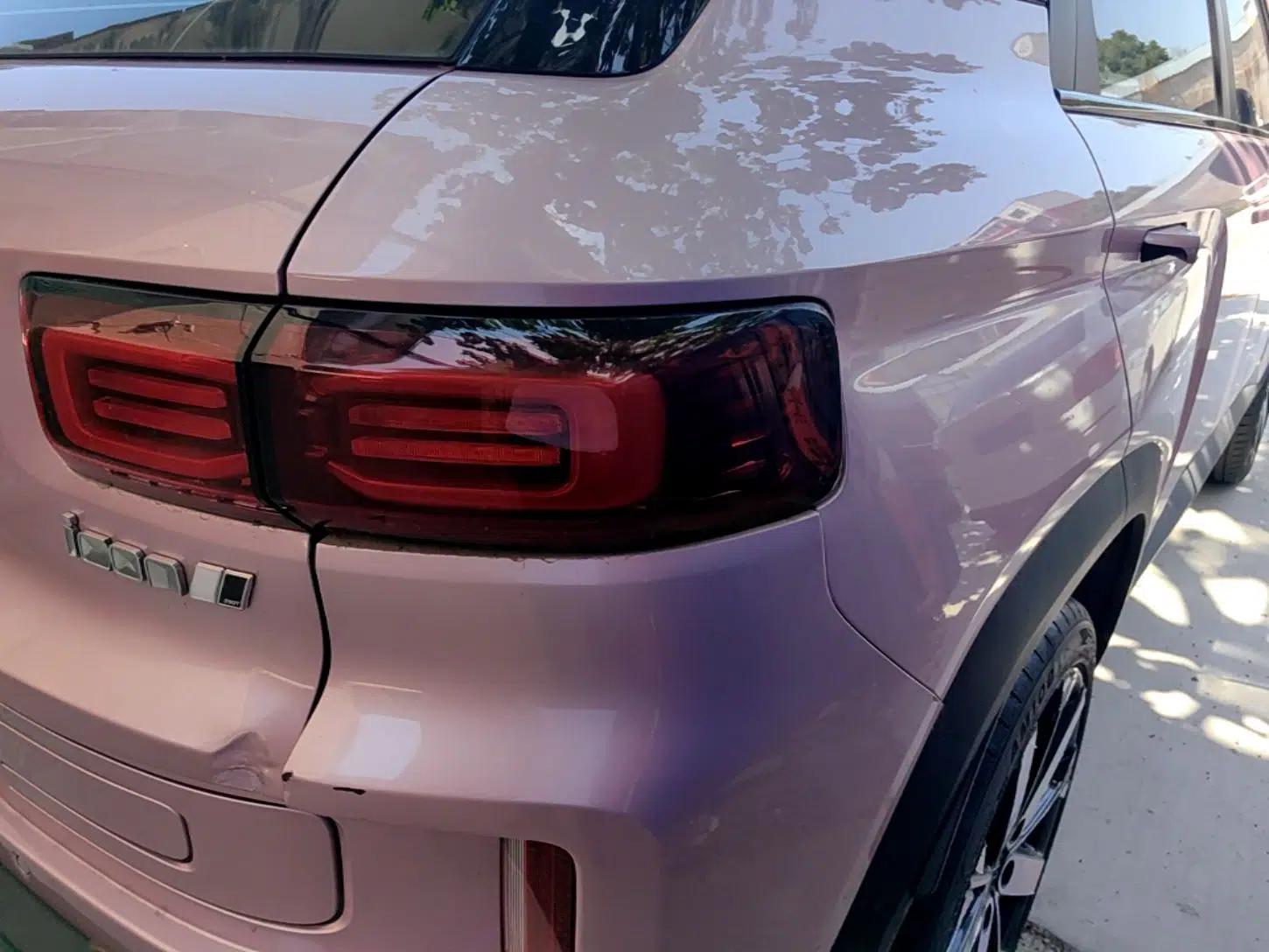Geely Auto icon 2023 1.5TD Chocolate Smoothie Edition — миниатюра 9