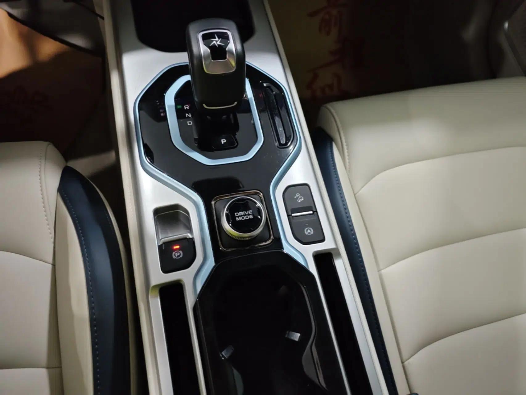 Geely Auto icon 2023 1.5TD Star Player — миниатюра 16