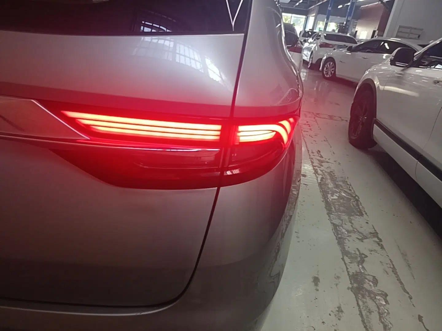 Geely Auto Jiajie 2019 1.5TD MHEV DCT Deluxe Edition — миниатюра 9