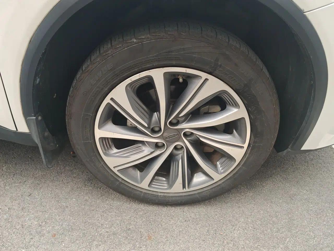 Geely Auto Jiajie New Energy 2021 ePro 1.5TD PHEV Comfort Edition — миниатюра 8